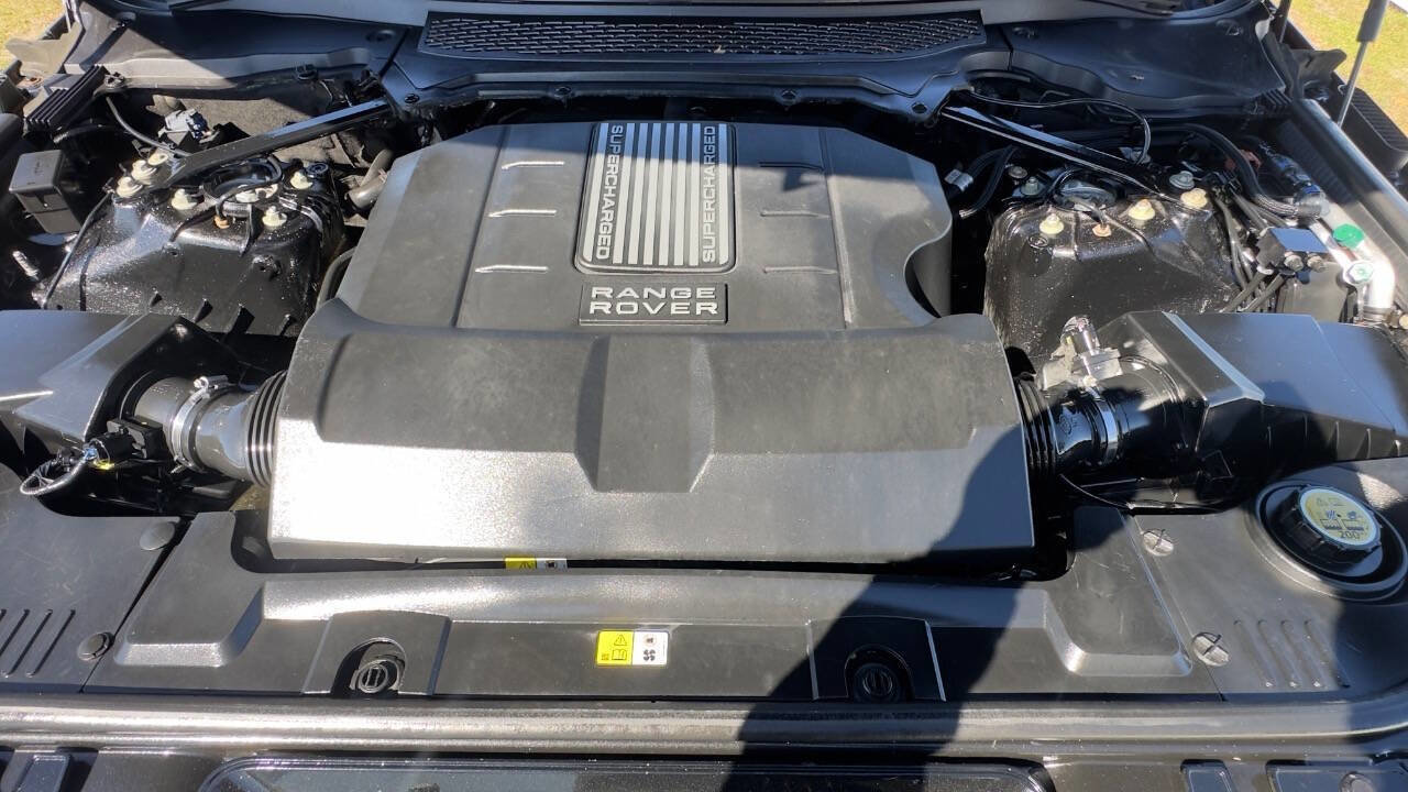 Used 2014 Land Rover Range Rover Sport SE image 16