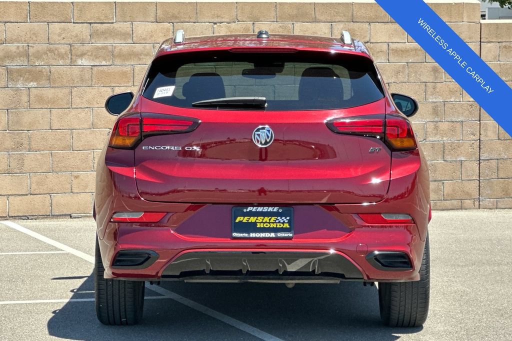 Used 2023 Buick Encore GX Select w/ Sport Touring Package FWD image 5