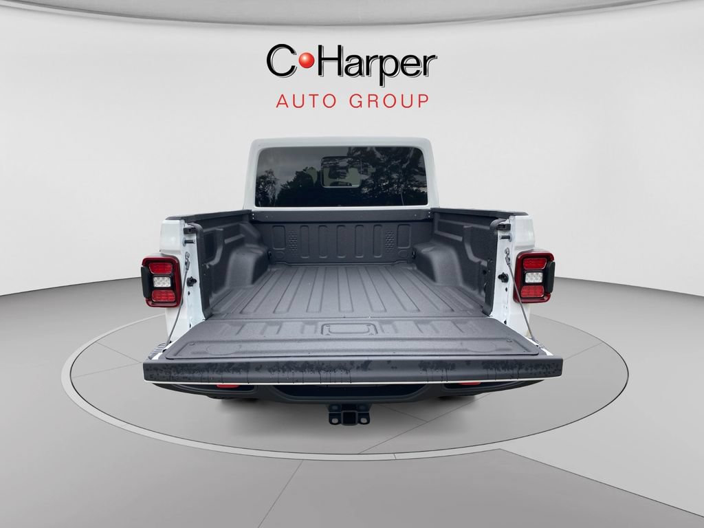New 2026 Jeep Gladiator Rubicon w/ Steel Power Dome Hood Package AWD/4WD image 15