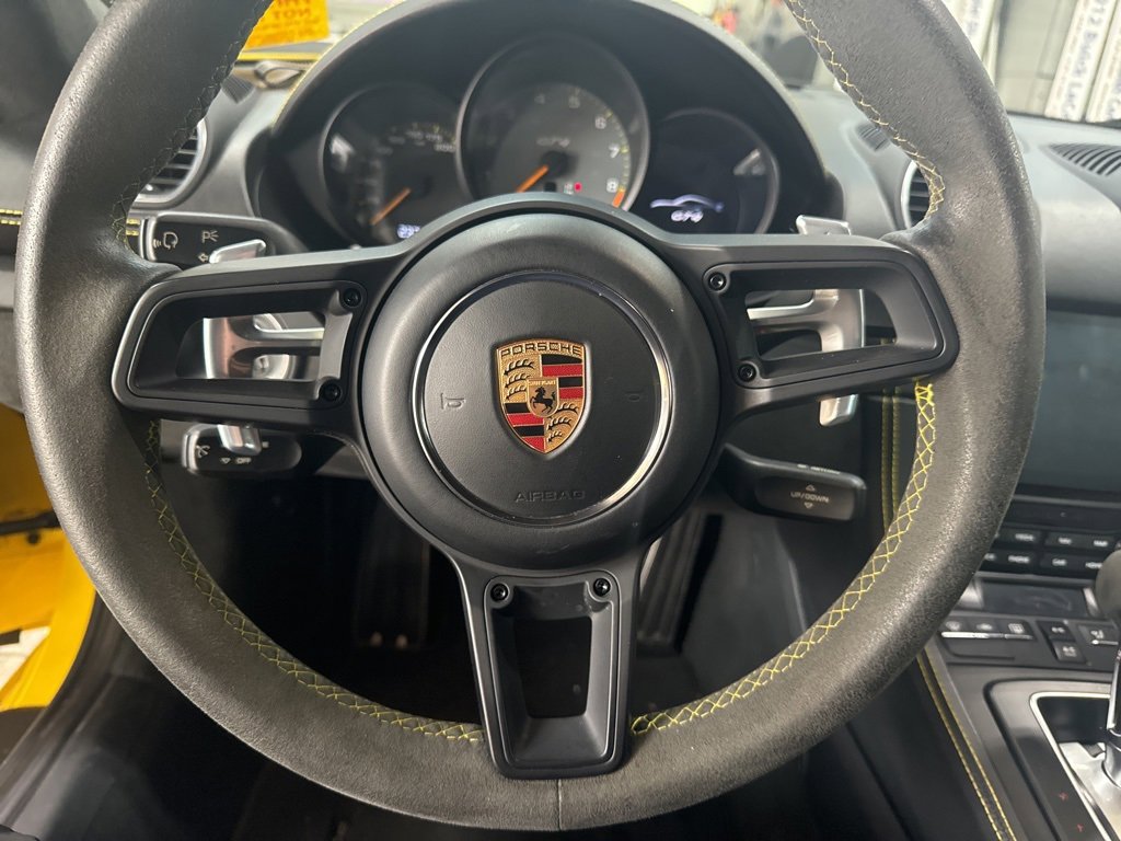 Used 2022 Porsche 718 Cayman GT4 image 15