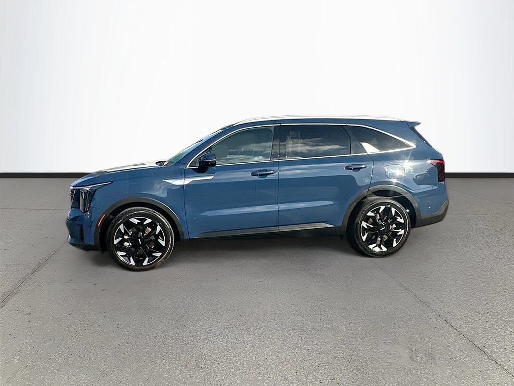 Certified 2025 Kia Sorento EX w/ Panoramic Sunroof Package FWD image 4