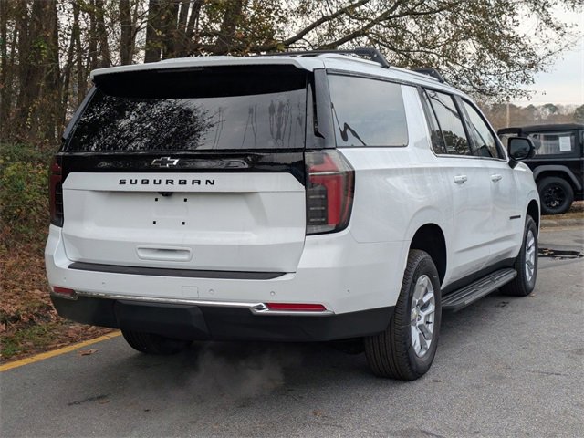 New 2026 Chevrolet Suburban LS image 2