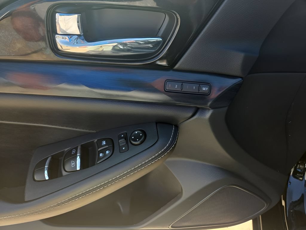 Used 2022 Nissan Maxima Platinum w/ Sport Mat Group FWD image 15