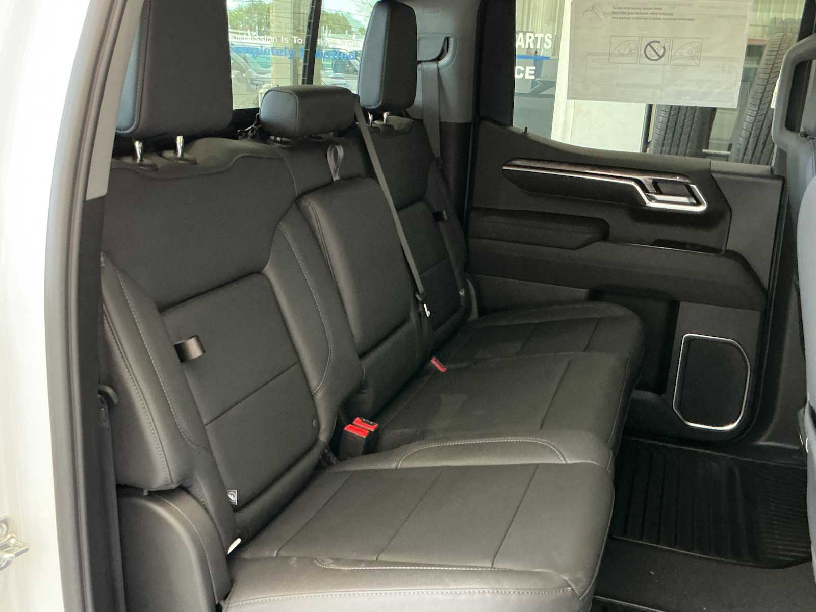 New 2026 Chevrolet Silverado 1500 LTZ w/ LTZ Premium Package AWD/4WD image 24