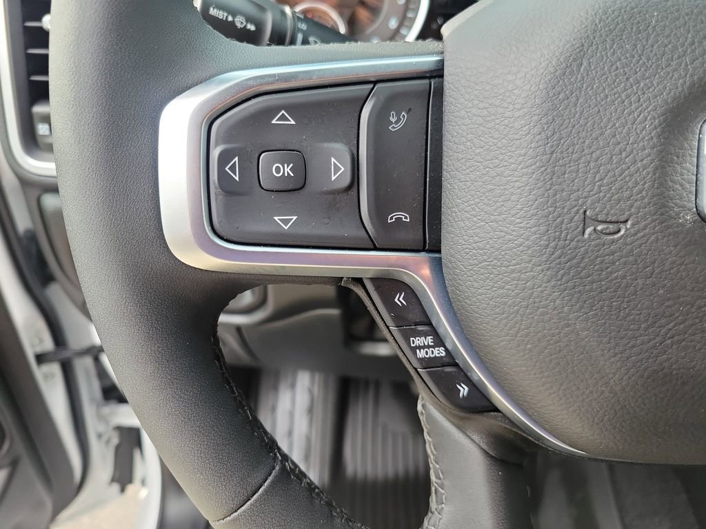Used 2025 RAM 1500 Big Horn AWD/4WD image 27