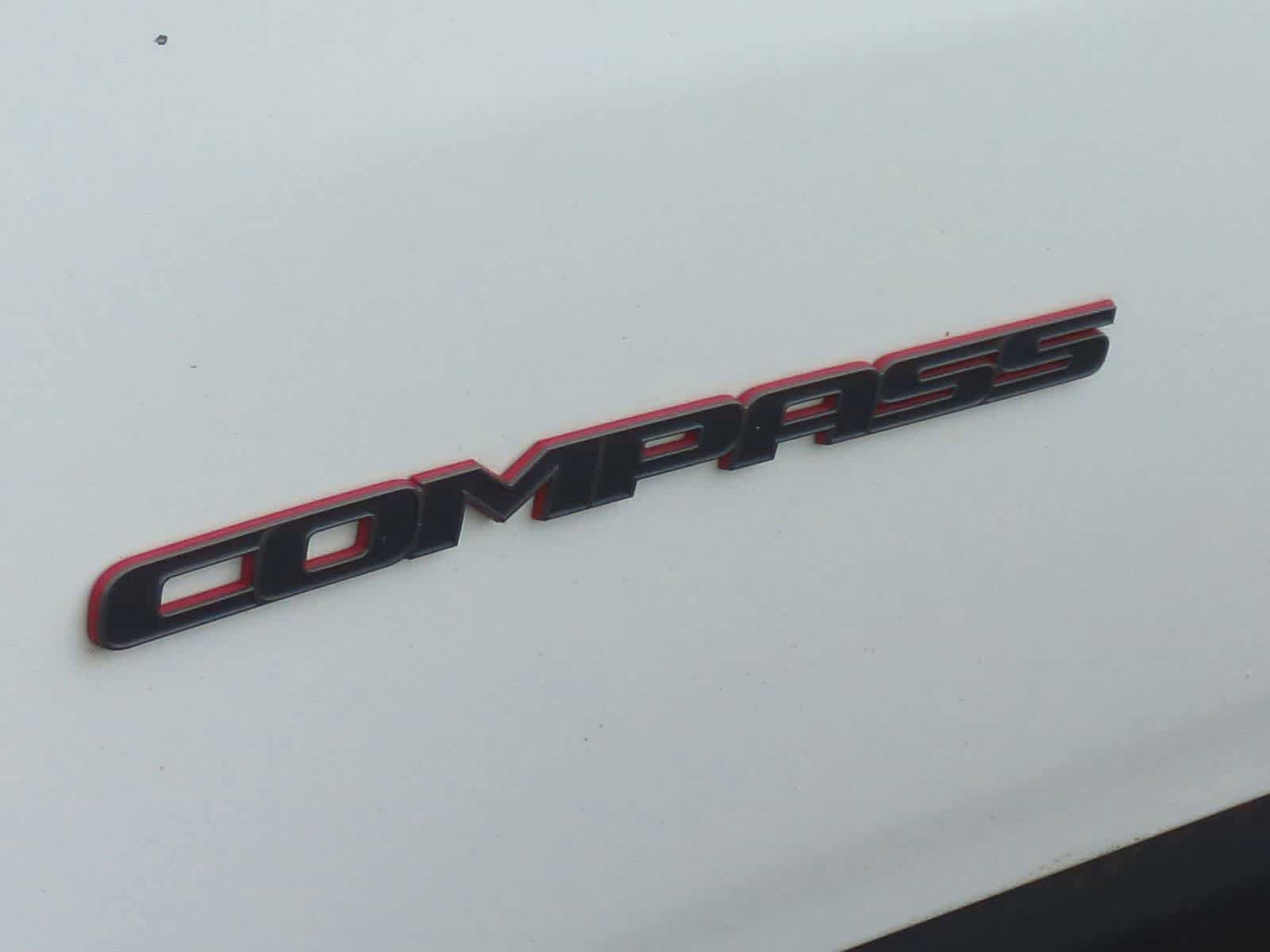 Used 2019 Jeep Compass Trailhawk AWD/4WD image 13