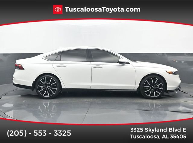 Used 2024 Honda Accord Touring image 1