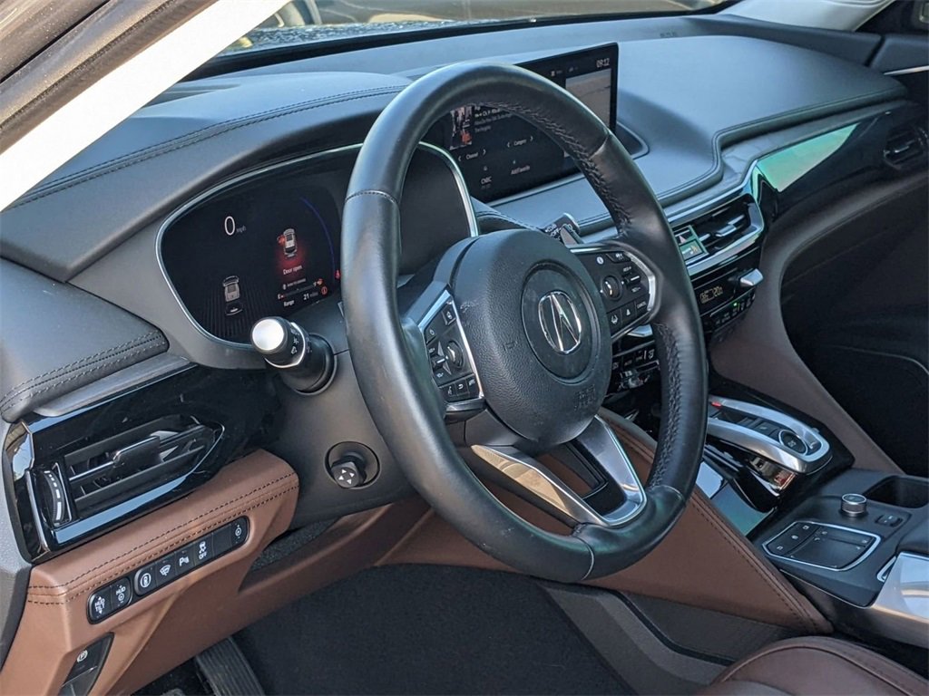 Used 2024 Acura MDX SH-AWD w/ Advance Package image 11