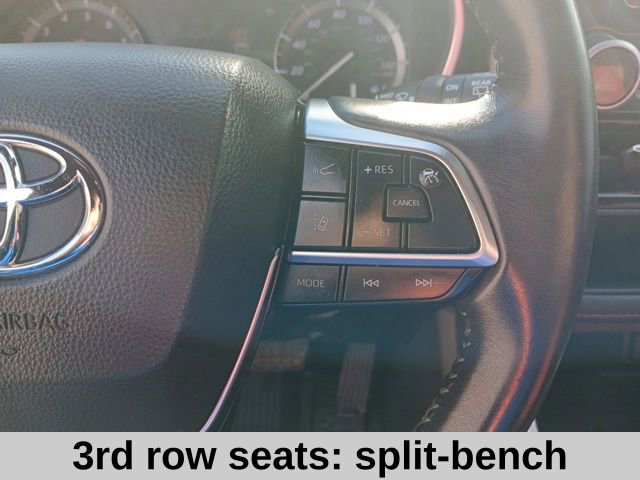 Used 2021 Toyota Highlander XSE image 12