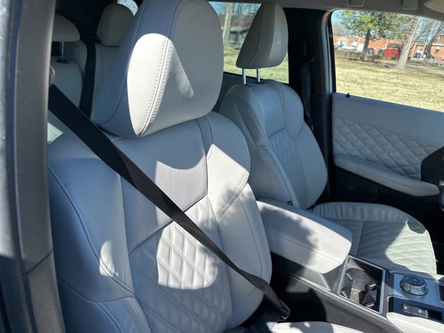 Used 2022 Mitsubishi Outlander SEL image 20