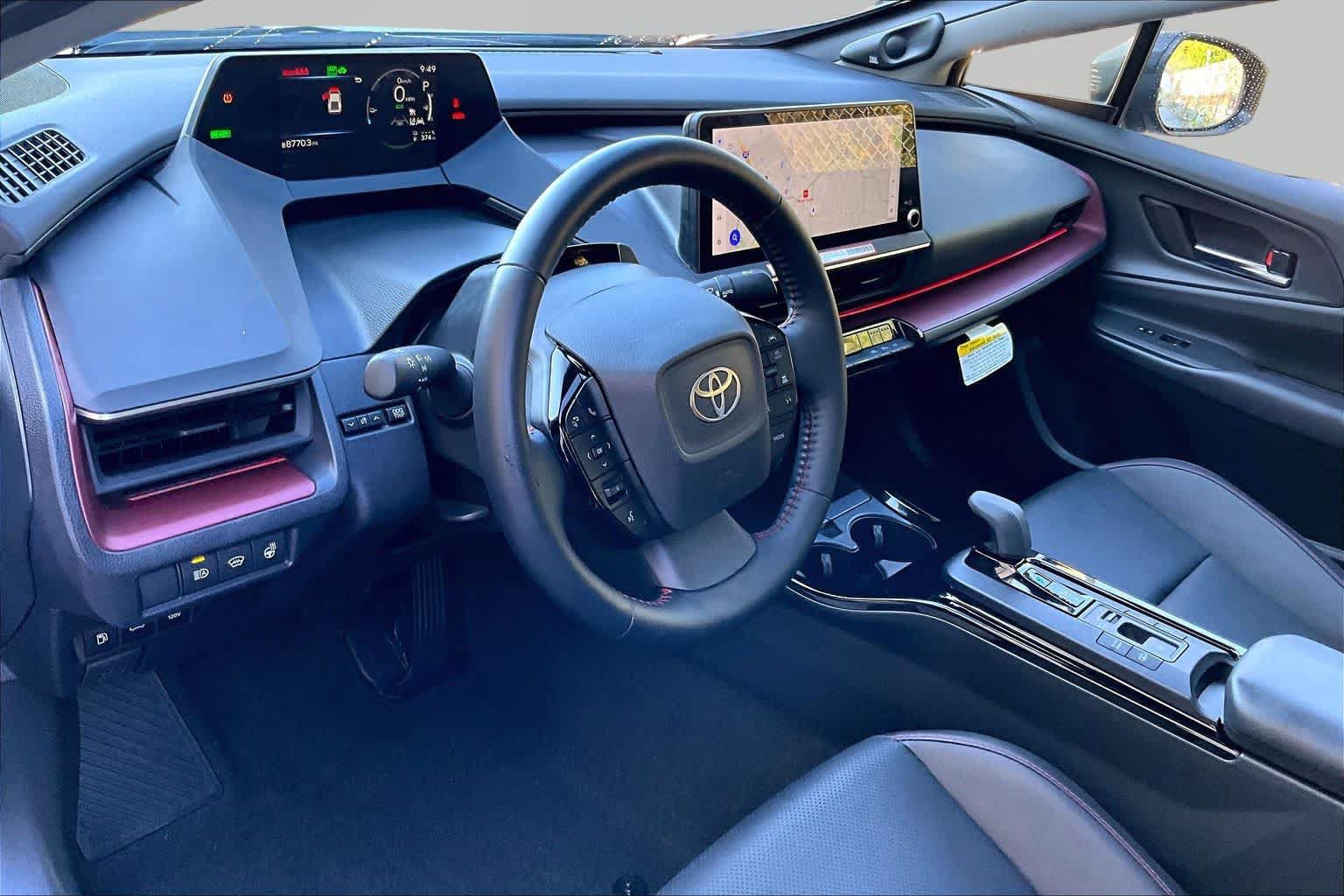 Used 2026 Toyota Prius Plug-In Hybrid FWD image 18