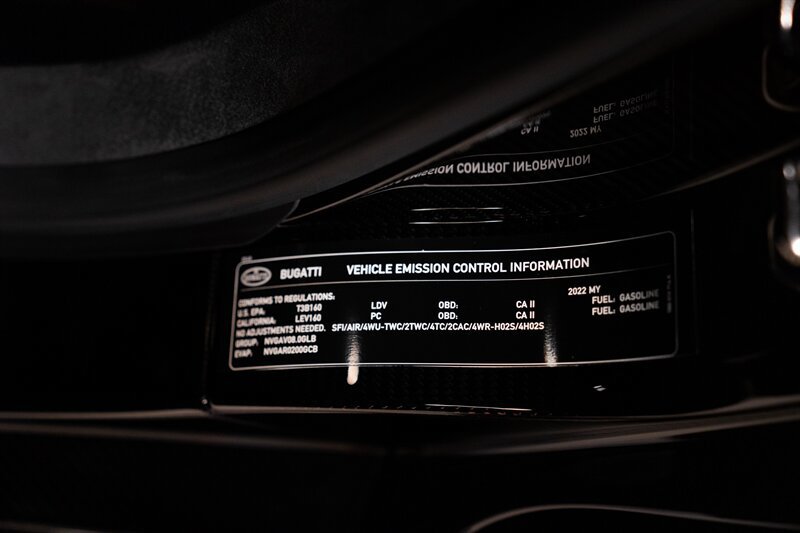 Used 2022 Bugatti Chiron Super Sport AWD/4WD image 32