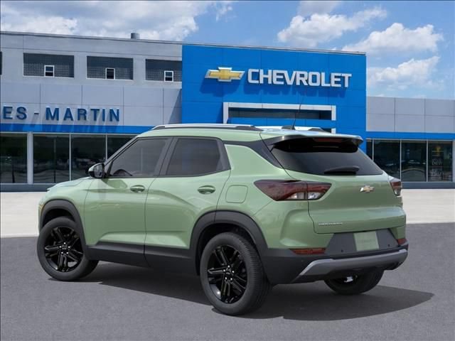 New 2026 Chevrolet TrailBlazer LT w/ Midnight Edition FWD image 3