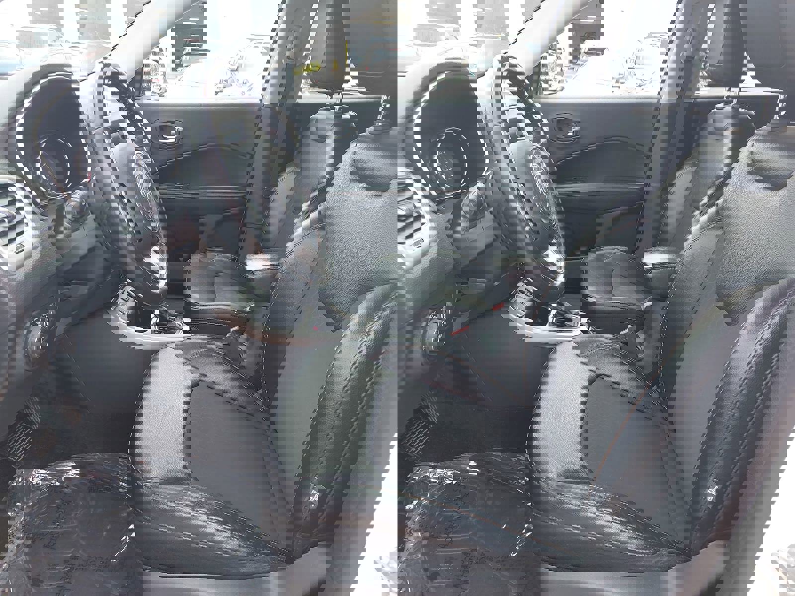 Used 2017 Jeep Compass Latitude w/ Popular Equipment Group image 16