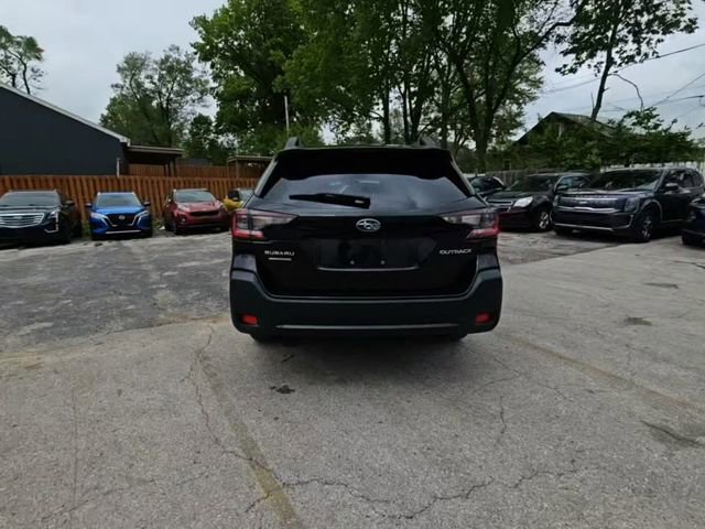Used 2024 Subaru Outback Premium AWD/4WD image 3
