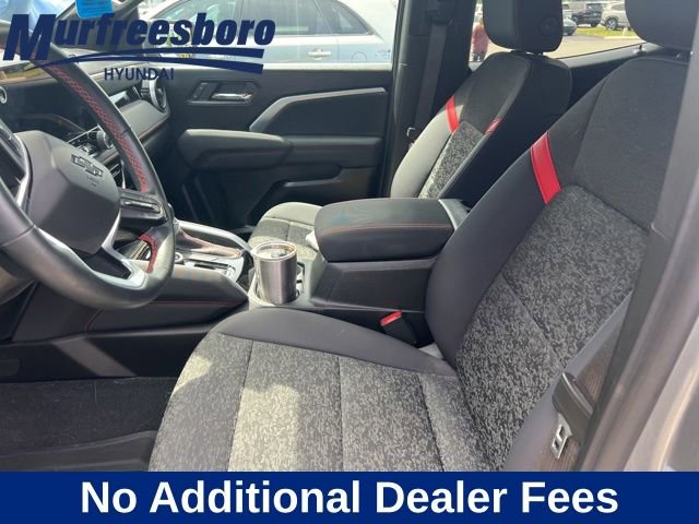 Used 2025 Chevrolet Colorado Z71 AWD/4WD image 9