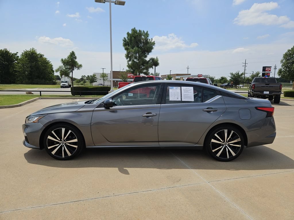 Used 2021 Nissan Altima 2.5 SR FWD image 4