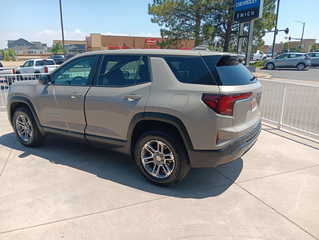 Used 2025 GMC Terrain Elevation AWD/4WD image 3