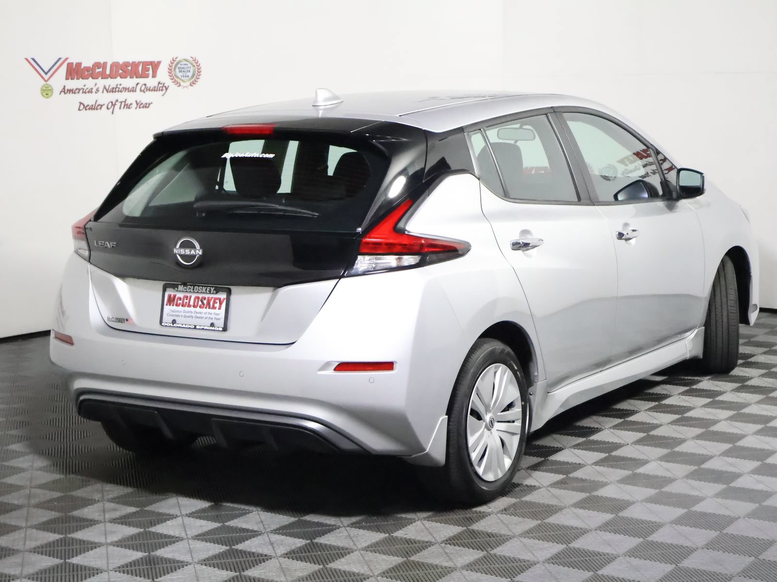 Used 2025 Nissan Leaf S FWD image 5
