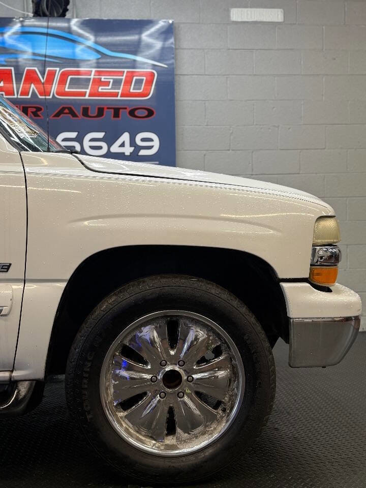 Used 2003 Chevrolet Tahoe LT image 9