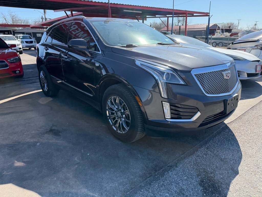 Used 2018 Cadillac XT5 Luxury w/ Driver Awareness Package FWD image 9