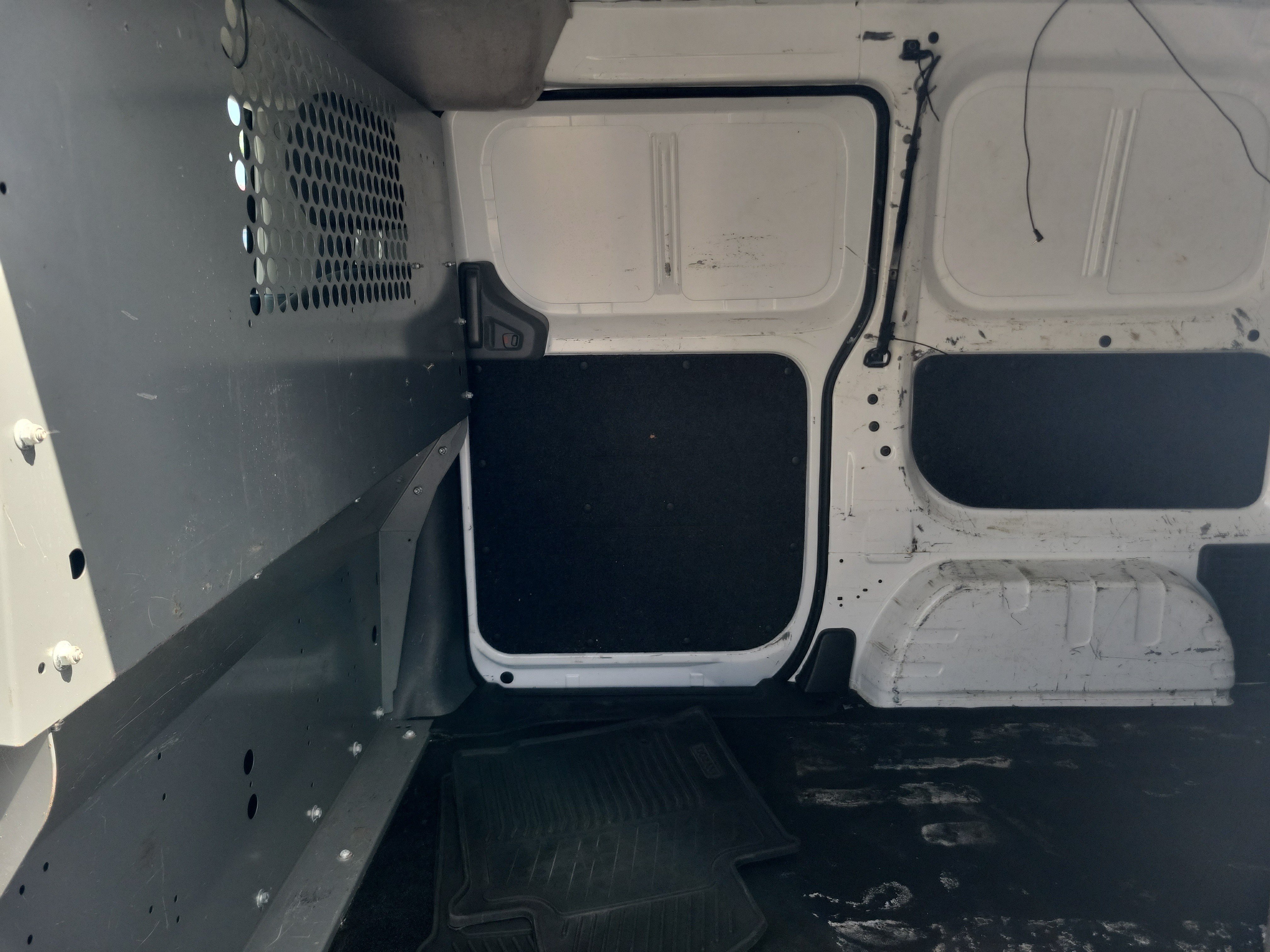 Used 2020 Nissan NV200 S FWD image 13