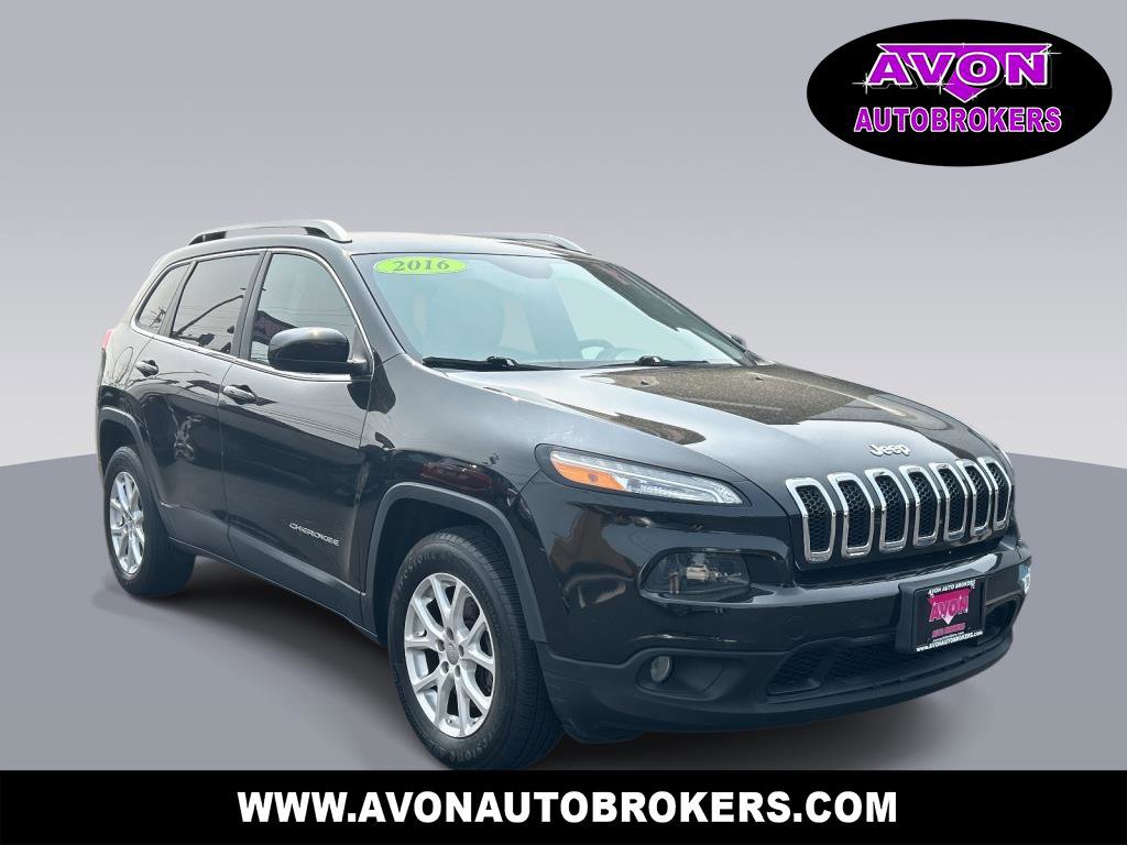 Used 2016 Jeep Cherokee Latitude image 1