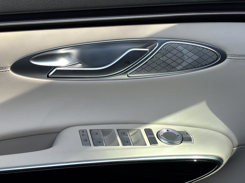 Certified 2026 Genesis GV70 2.5T image 12