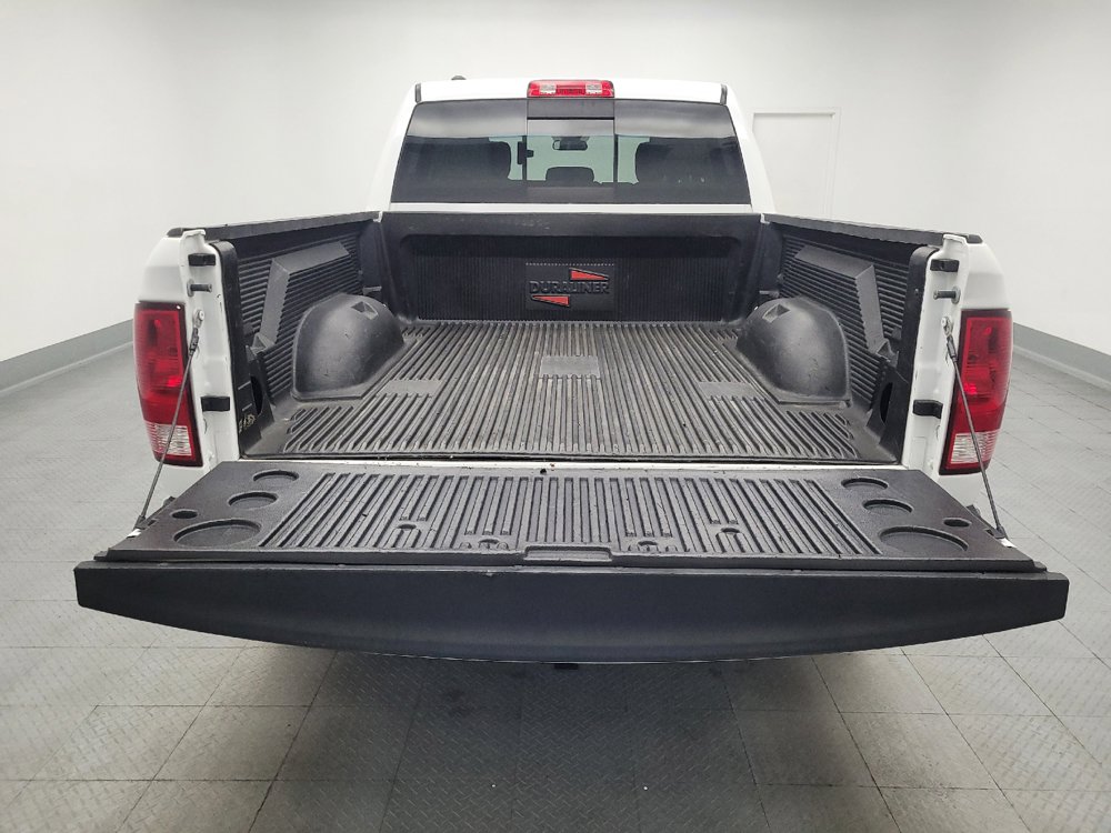 Used 2019 RAM 1500 Classic SLT RWD image 29