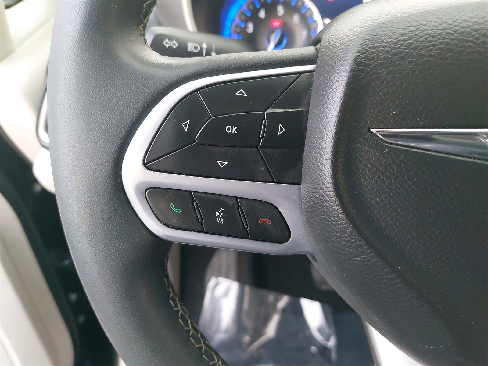 Used 2022 Chrysler Pacifica Touring-L image 20