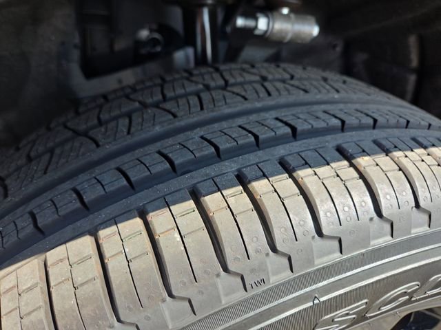 New 2025 Jeep Grand Cherokee Limited w/ Black Appearance Package image 43