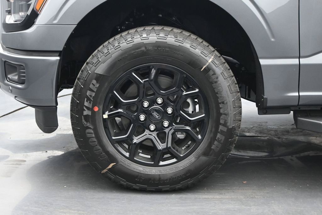 New 2026 Ford F150 XLT w/ Equipment Group 302A MID AWD/4WD image 18