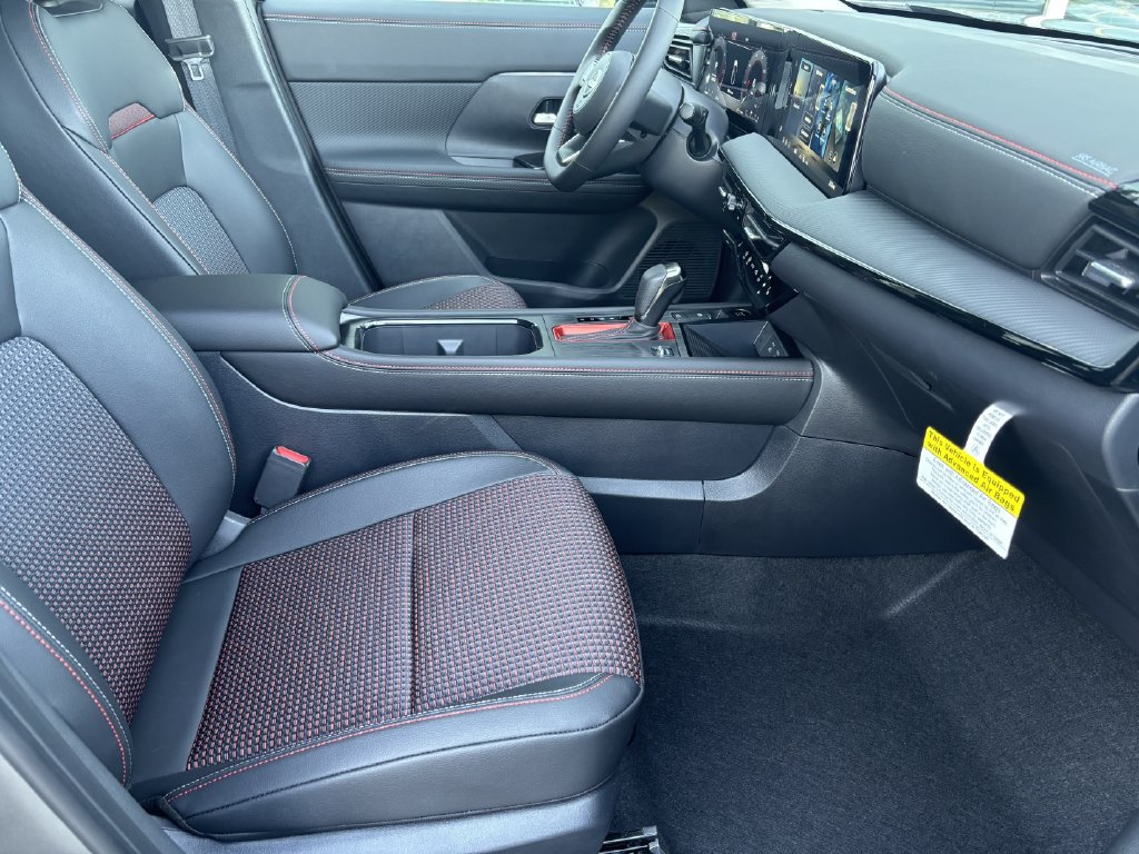 New 2027 Nissan Kicks SR AWD/4WD image 29