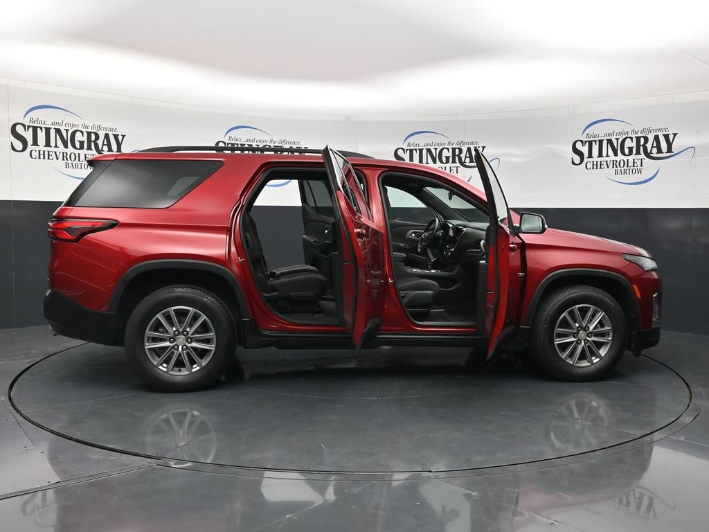 Certified 2023 Chevrolet Traverse LT FWD image 39