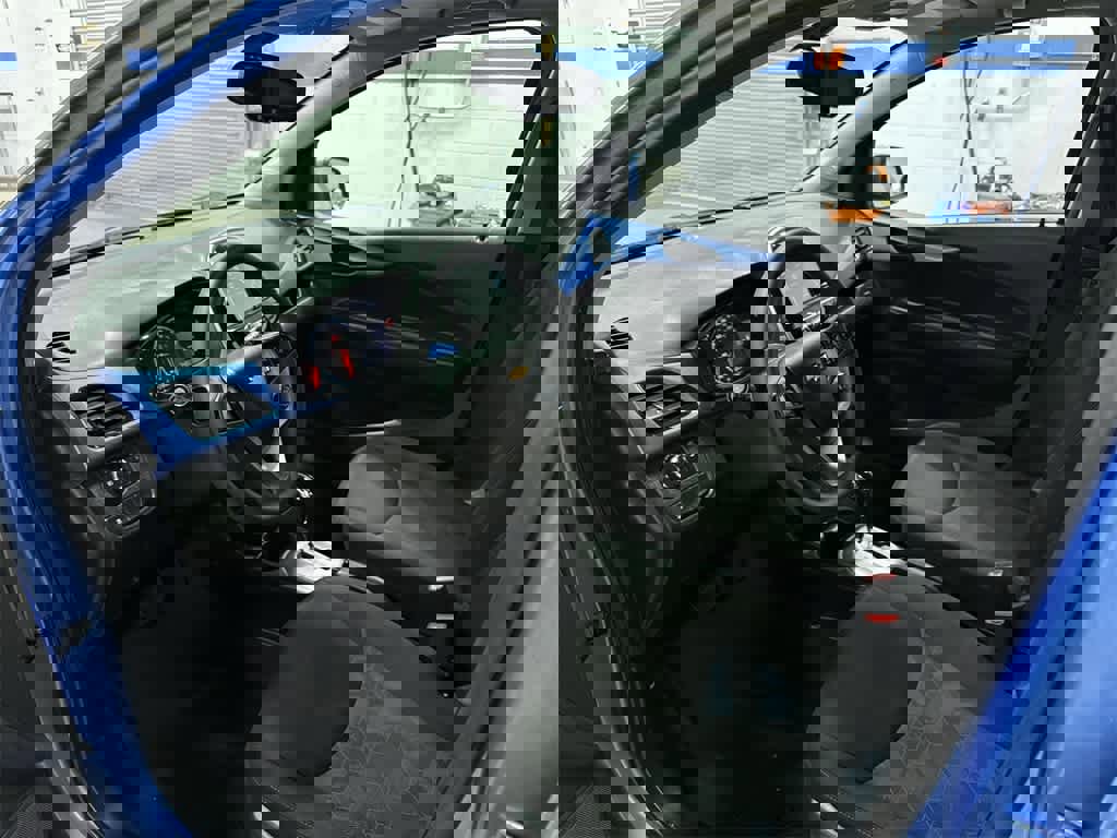 Used 2017 Chevrolet Spark LT image 27