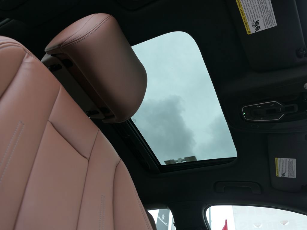 Used 2023 Audi A4 2.0T Premium w/ Convenience Package image 28