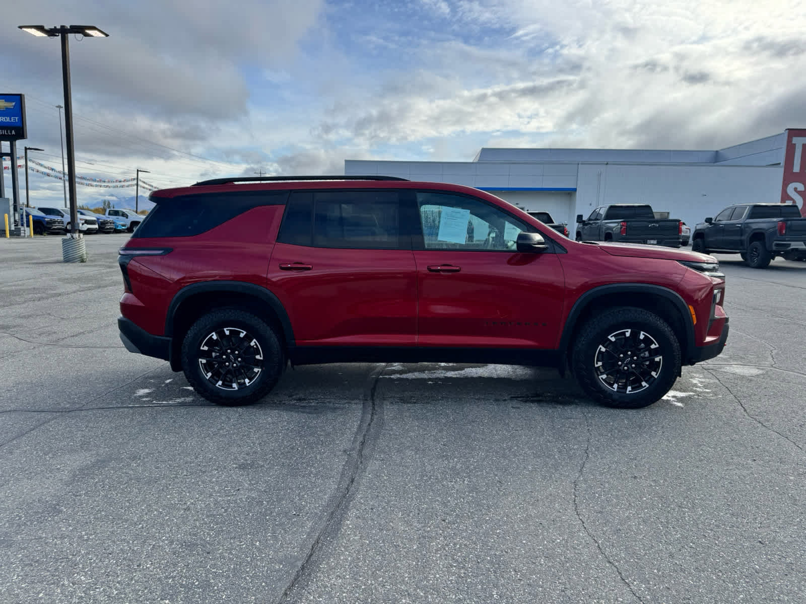 Certified 2025 Chevrolet Traverse Z71 w/ LPO, Floor Liner Package image 6