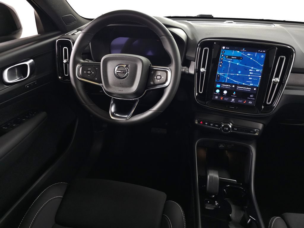 Used 2023 Volvo XC40 Recharge Plus w/ Protection Package Premier AWD/4WD image 19
