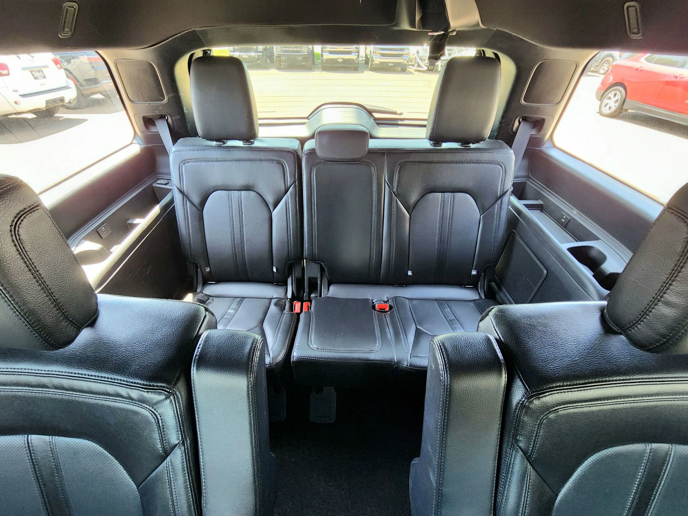 Used 2021 Ford Expedition Limited image 16