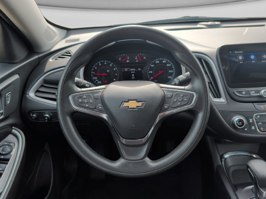 Used 2025 Chevrolet Malibu LT FWD image 11