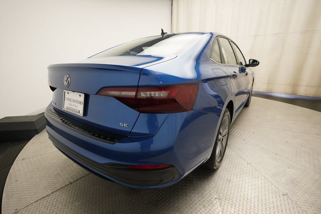 Used 2023 Volkswagen Jetta SE FWD image 13