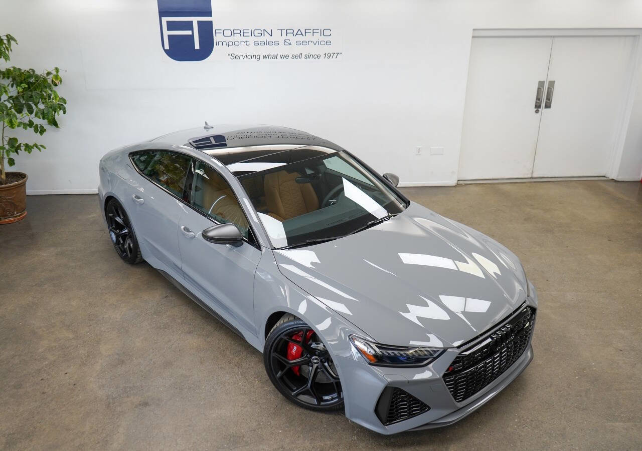Used 2025 Audi RS 7 Performance AWD/4WD image 37