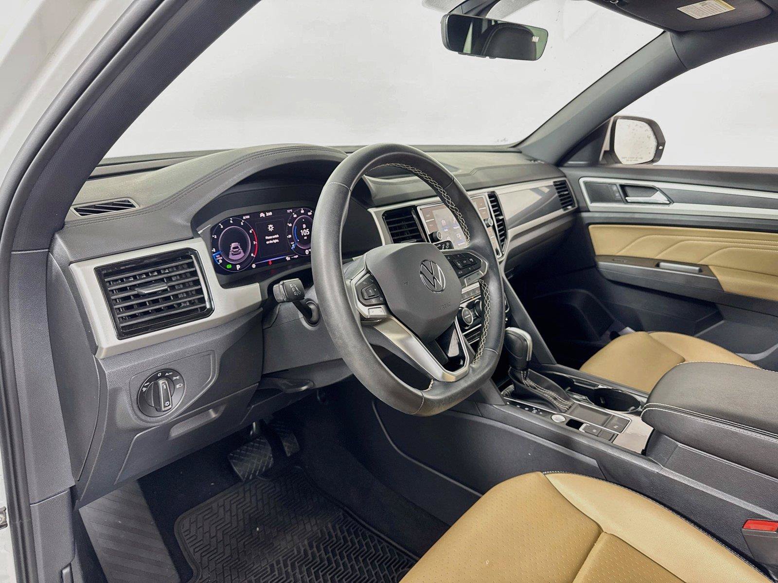 Certified 2023 Volkswagen Atlas Cross Sport SE FWD image 9