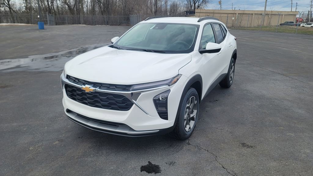 New 2026 Chevrolet Trax LT FWD image 5