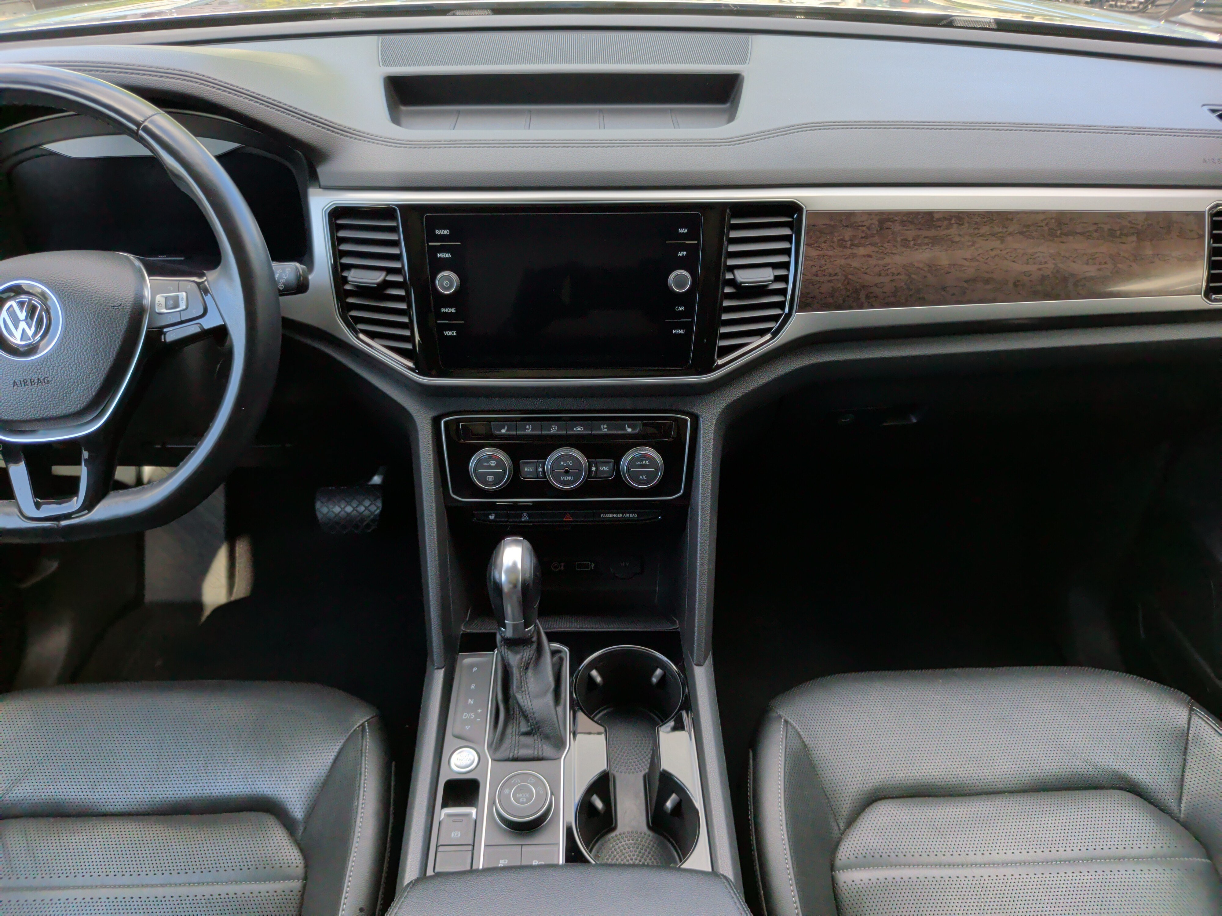 Used 2018 Volkswagen Atlas SEL Premium AWD/4WD image 33