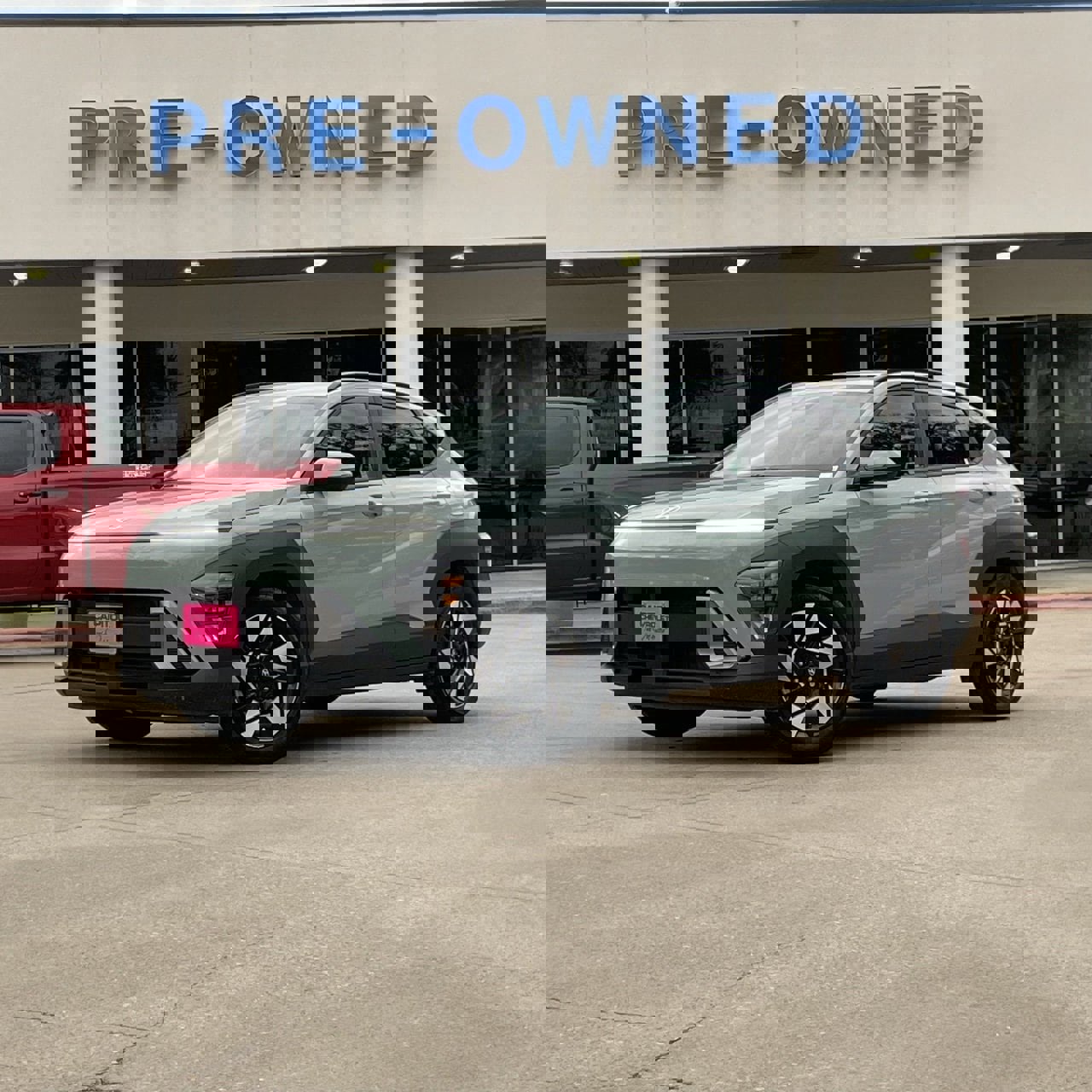 Used 2024 Hyundai Kona SEL image 2