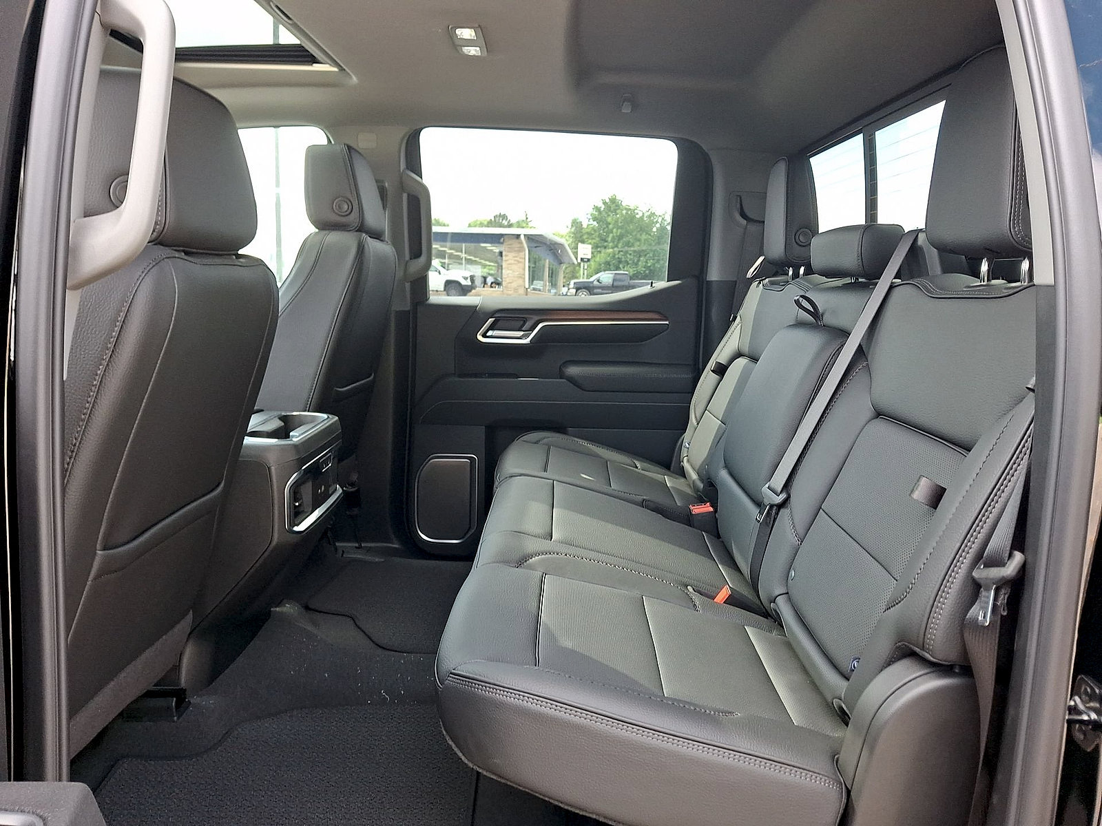 New 2026 GMC Sierra 1500 Denali w/ Technology Package AWD/4WD image 13