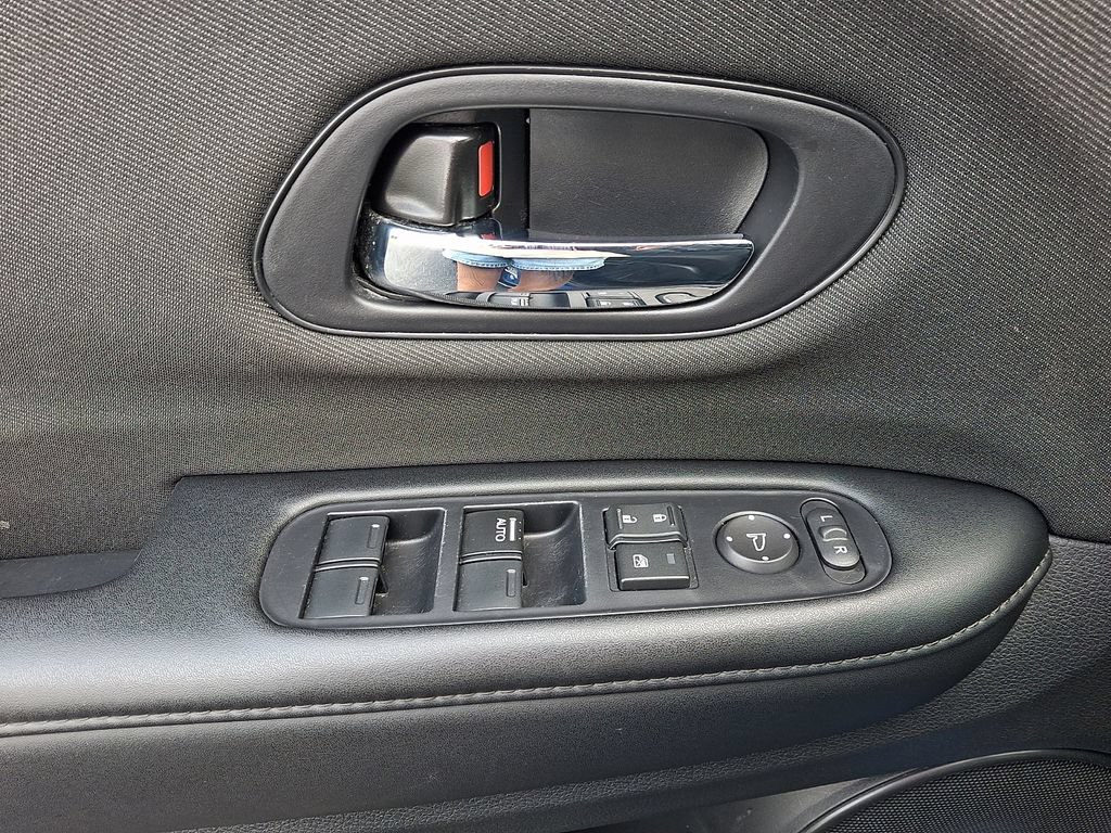 Used 2022 Honda HR-V Sport image 14