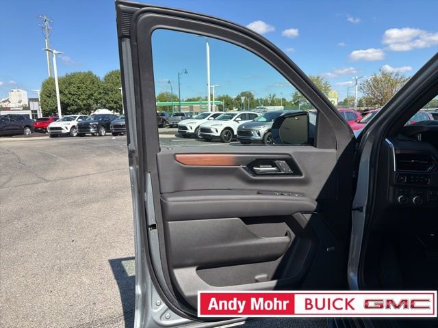 New 2026 GMC Yukon XL Denali w/ Advanced Technology Package image 26