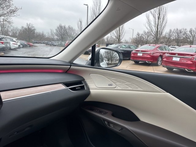 Certified 2025 Lexus RX 350 image 31
